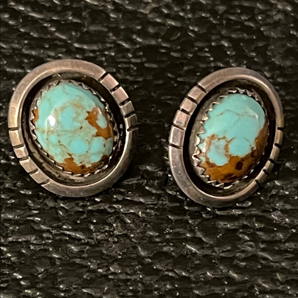 Native American vintage Turquoise  Sterling Silver Oval Earrings - Turquoise